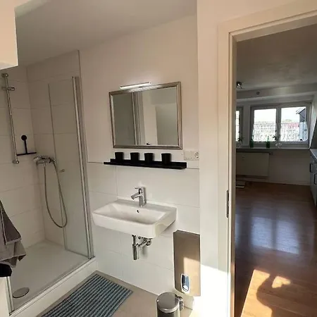 Frisch Renovierte Ferienwohnung Haldenblick Fuer 2-4 Personen, Zentral Gelegen Essen Exterior photo