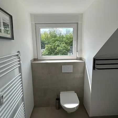 Frisch Renovierte Ferienwohnung Haldenblick Fuer 2-4 Personen, Zentral Gelegen Essen Exterior photo