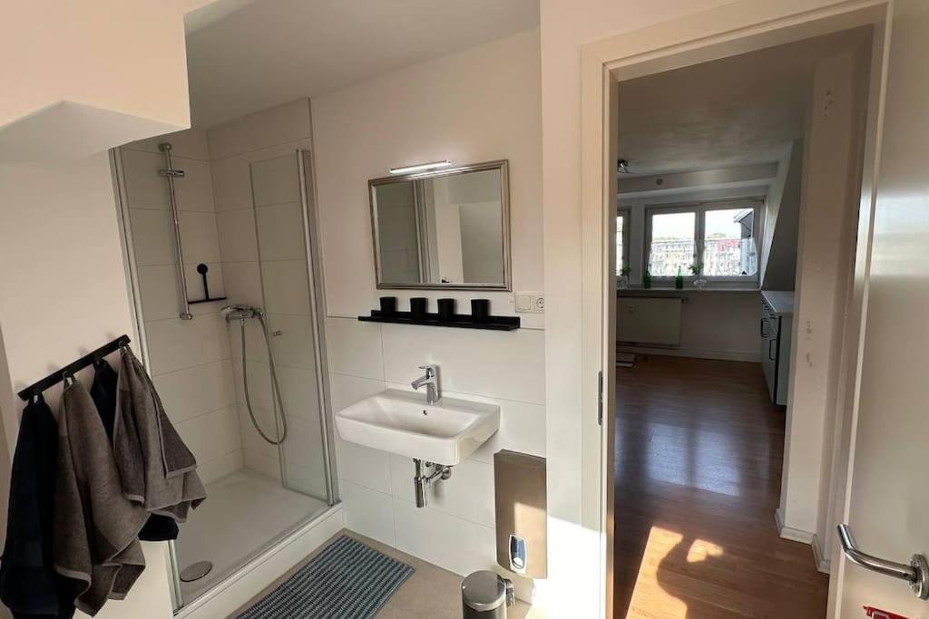 Frisch Renovierte Haldenblick Fuer 2-4 Personen, Zentral Gelegen *
