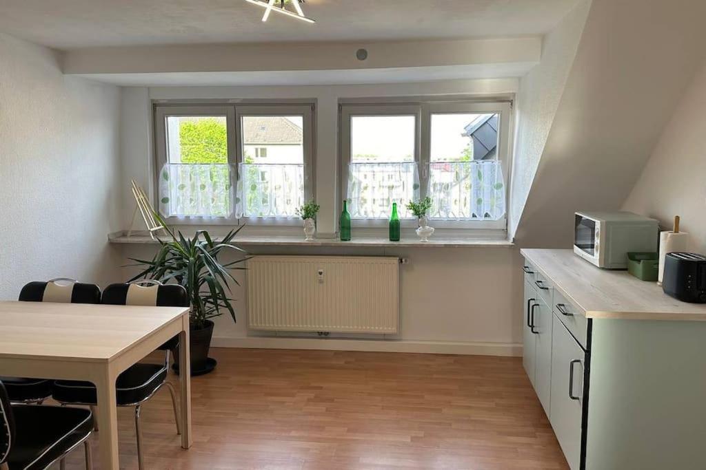 Frisch Renovierte Haldenblick Fuer 2-4 Personen, Zentral Gelegen *